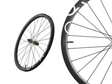 OQUO RP35 LTD|1244gの軽量クライミングホイール|35mmハイト・Q10ハブ