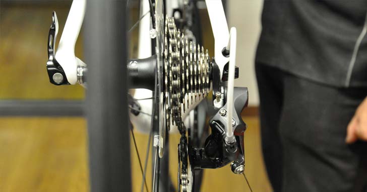 チェーンの伸びが引き起こすトラブルとチェーン交換時期・伸び計測方法