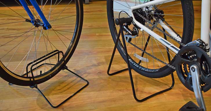 各種クイックレバー対応！スポーツバイクの保管・メンテに便利なスタンド