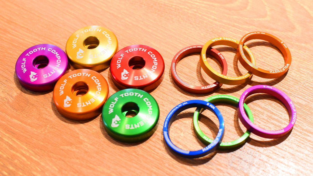 ロードバイクのカラーカスタムにおすすめのヘッド小物