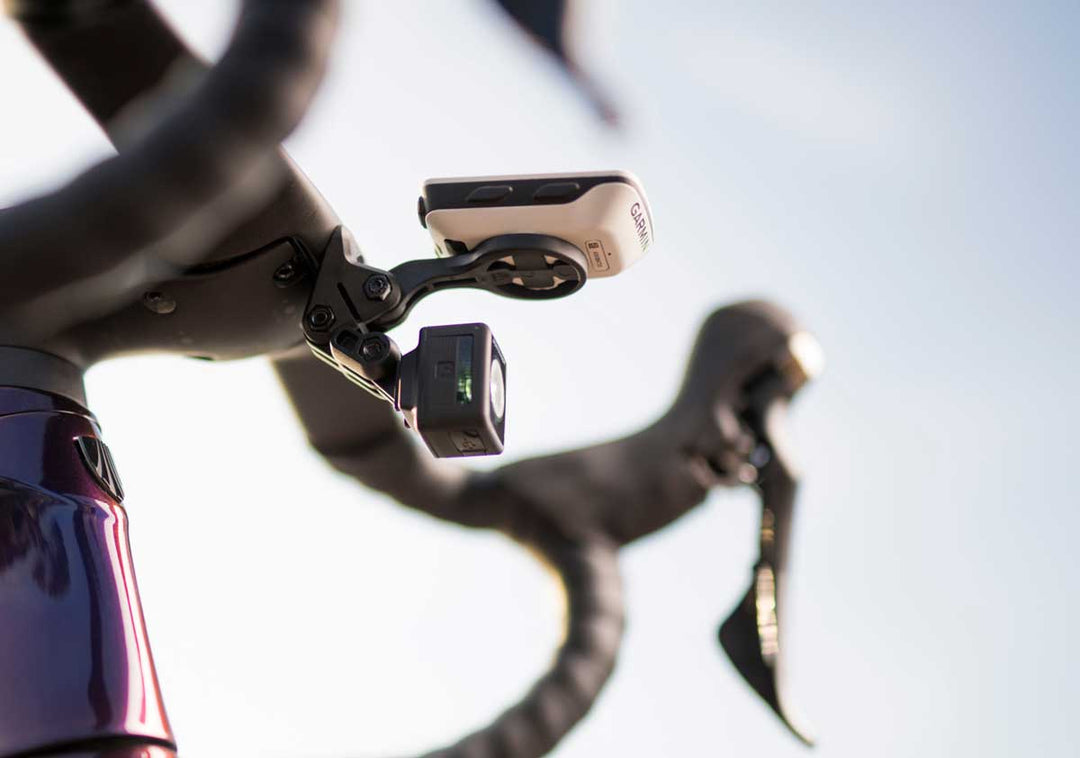 Bontragerブレンダーでハンドル周りのライトやサイコンを綺麗に配置 ヘルメットやサドルにも