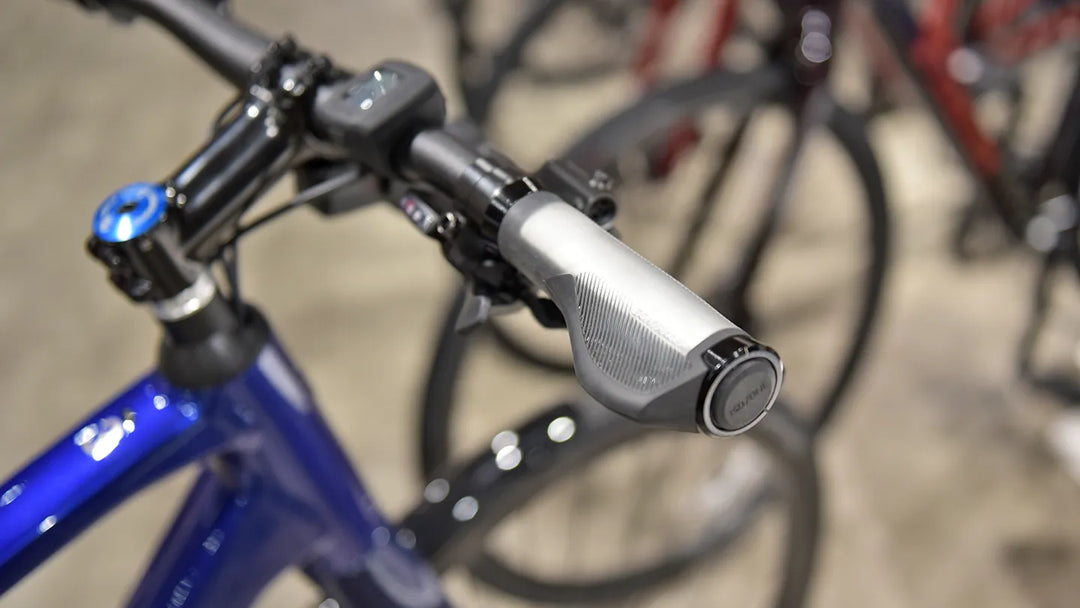 2025年モデル以前のFX3についてくるISOサテライトゾーングリップ