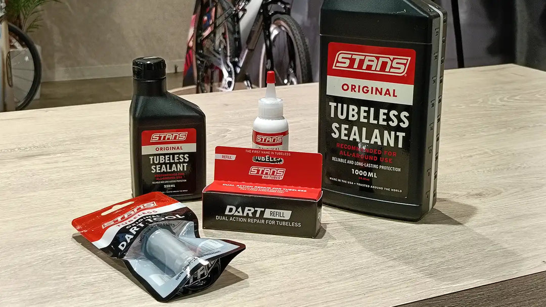 スタンズのシーラント各サイズとダートツール