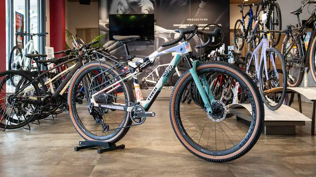 TREKのフルサスグラベルバイクCheckOUT SL 7が所沢店に入荷