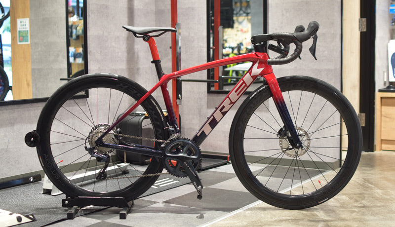 2022 TREK EMONDA SLR プロジェクトワン