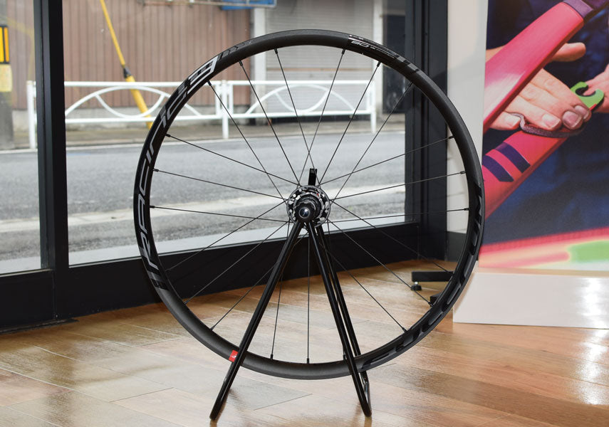 定番ホイールがディスクブレーキに対応！ フルクラムRacing3 DB