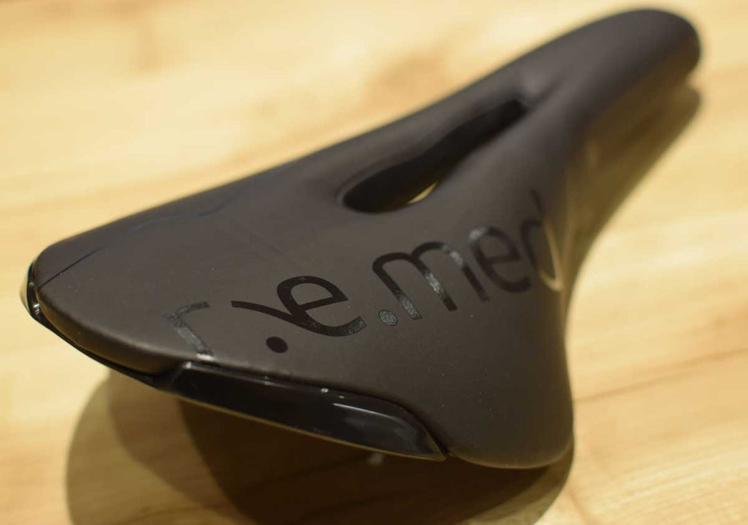 リーズナブルなサドルremed