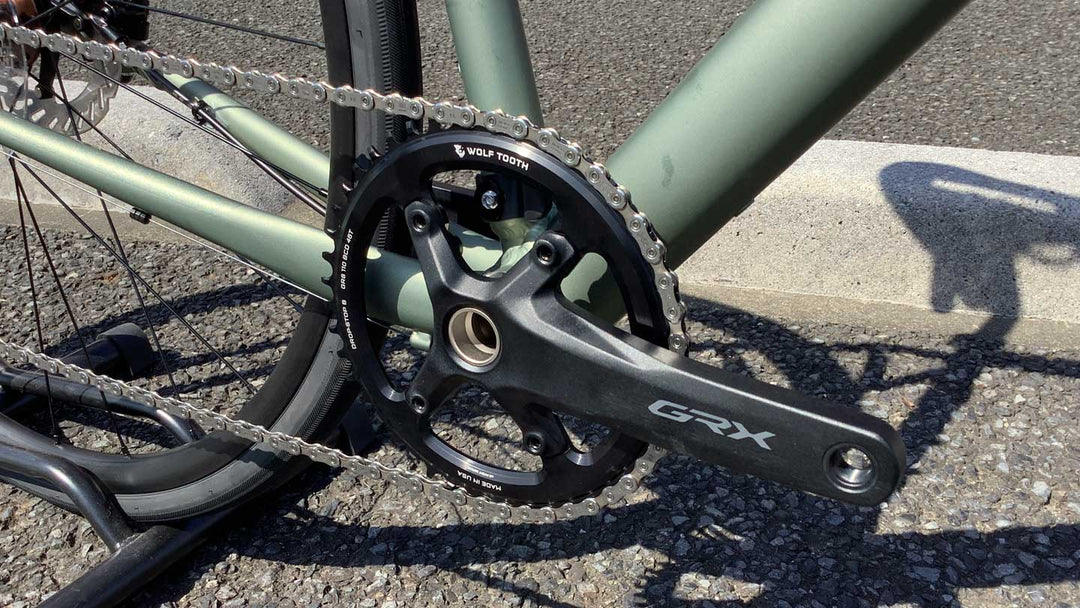 ロードバイクのフロントギアをシングル化した画像