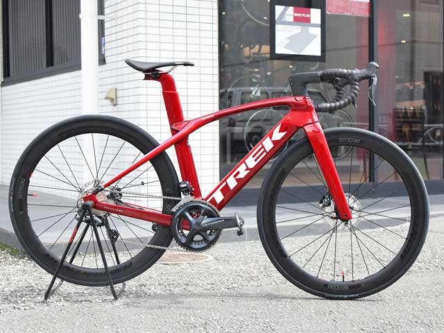 2019 NEW TREK MADONE SLR7 DISC プロジェクトワン