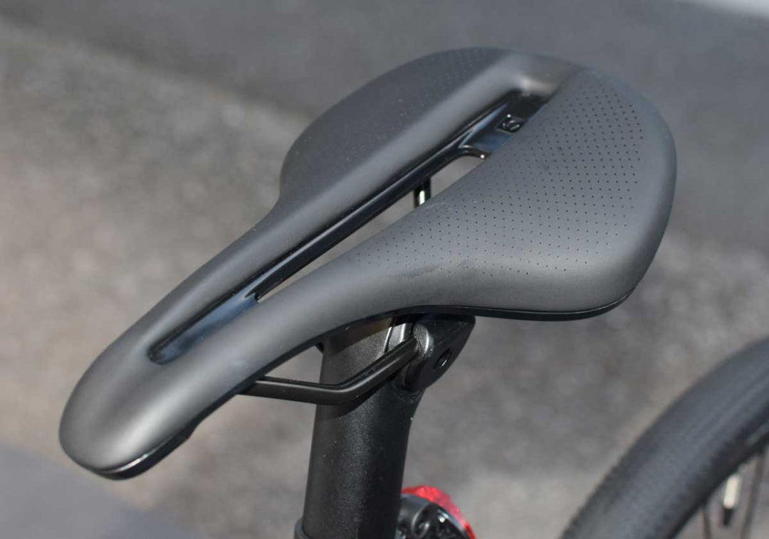 男女問わずフィット Bontrager サドル Verse（バース ）登場  カーボンレールなど3タイプ4サイズ