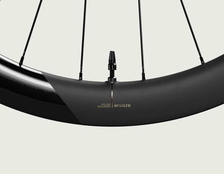 OQUO RP50 LTD｜高速巡航と荒れた路面で真価を発揮するワイドリム・エアロホイール