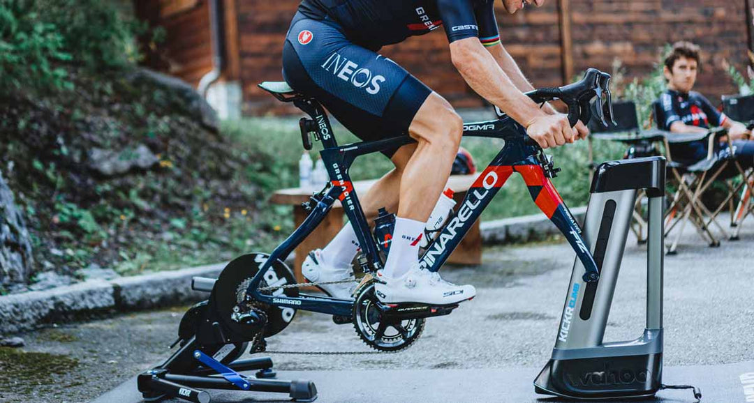 ワフーのキッカーとキッカークライムでウォーミングアップする選手