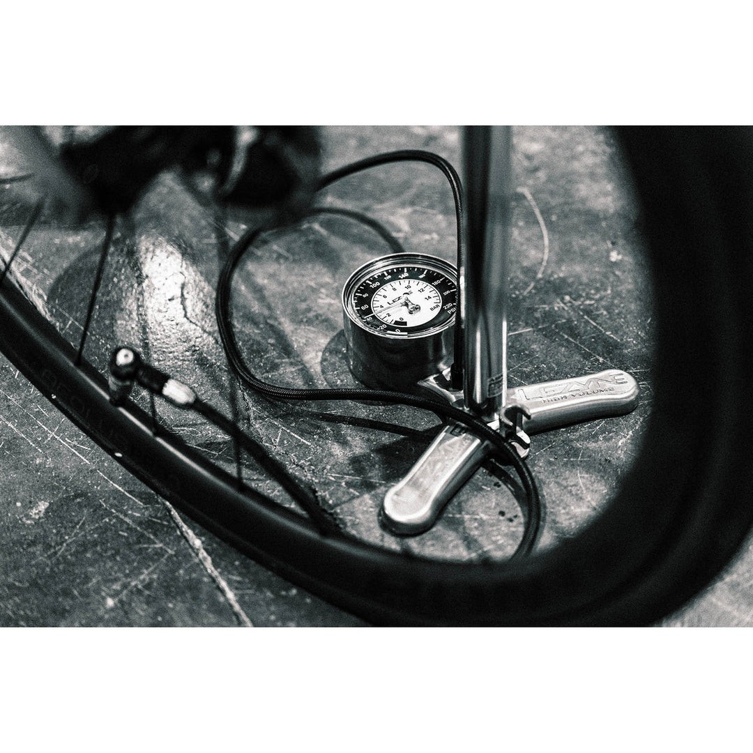 Lezyne CNC Floor Drive 3.5（レザイン CNC フロア ドライブ 3.5）