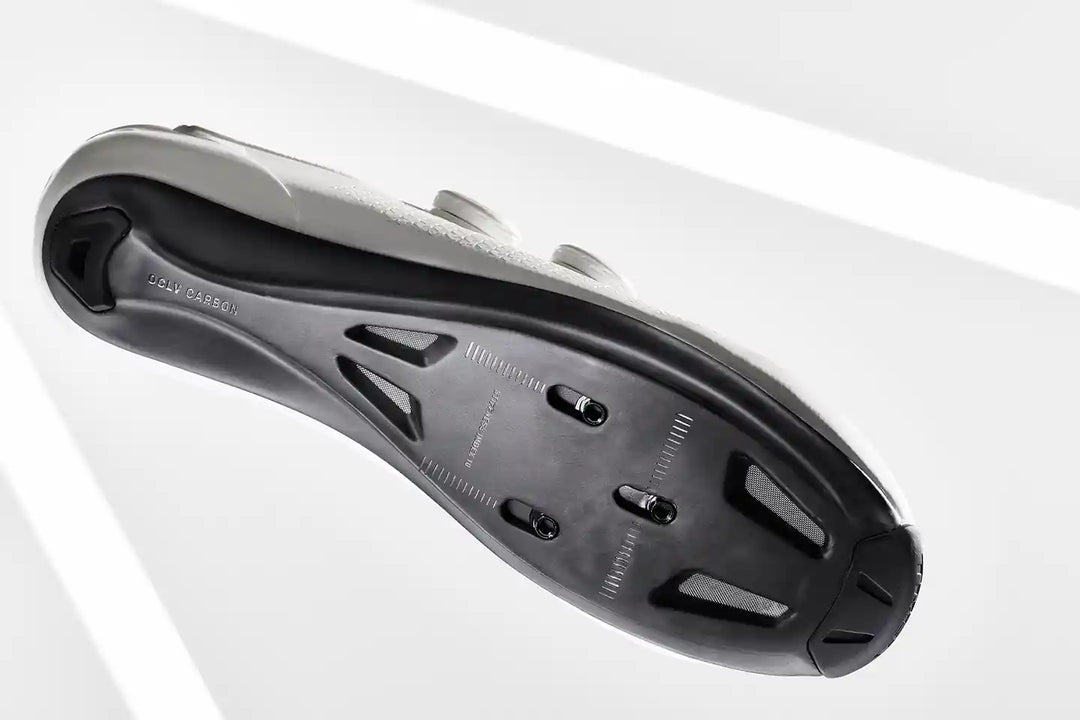 Trek VelocisロードサイクリングシューズはOCLVカーボンソール