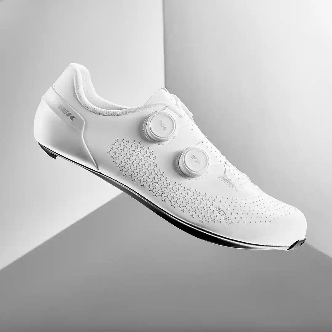 Trek Velocis ロードサイクリングシューズの右足用を真横から