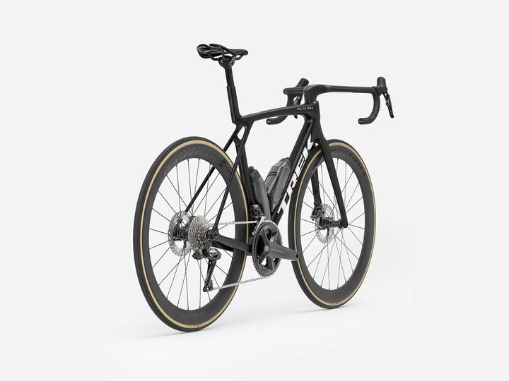 ブランド名：TREK、モデル名：Madone SLR 7 Gen 8、カラー名：Matte Deep Smoke、年式：2026年モデル