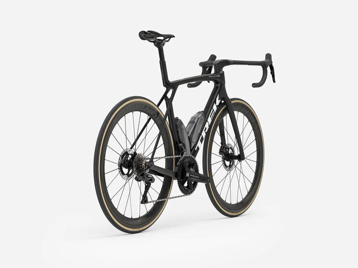 ブランド名：TREK、モデル名：Madone SLR 9 Gen 8、カラー名：Matte Deep Smoke、年式：2026