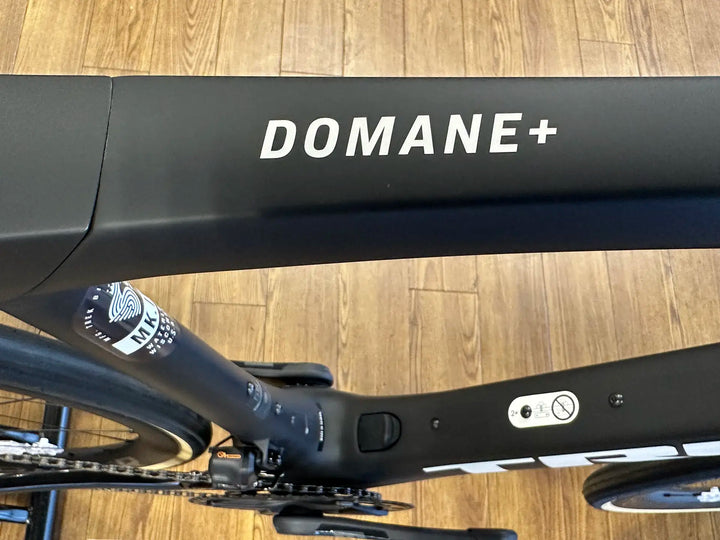 Trek Domane+ SLR 7 2026年モデル