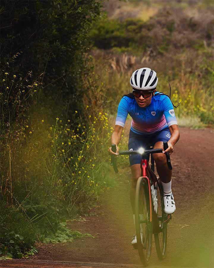 Trek Domane SL Gen 4（トレックドマーネSL Gen4）ライドイメージスマホ用