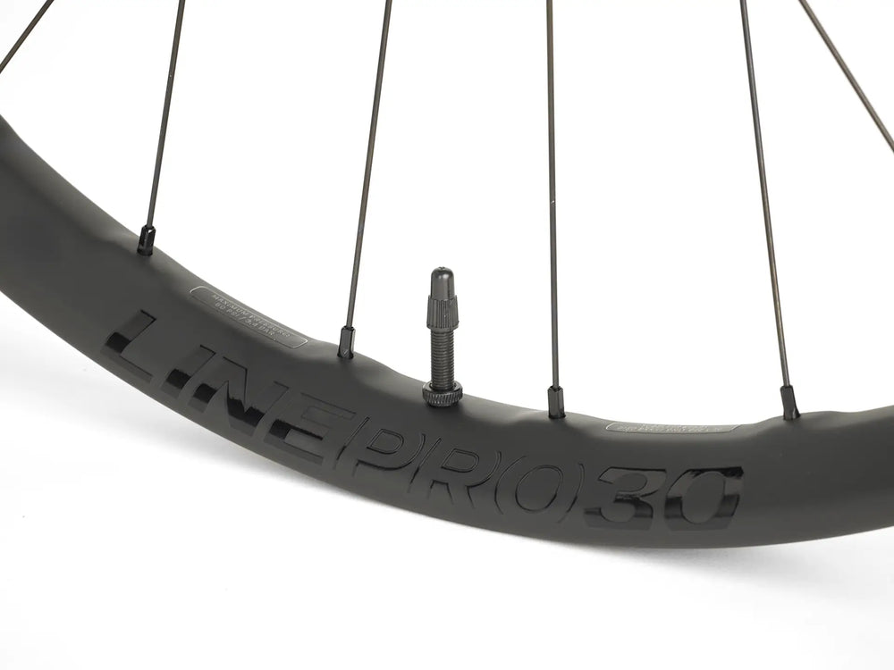 Bontrager Line Pro 30 Boost規格 29インチホイールのリム