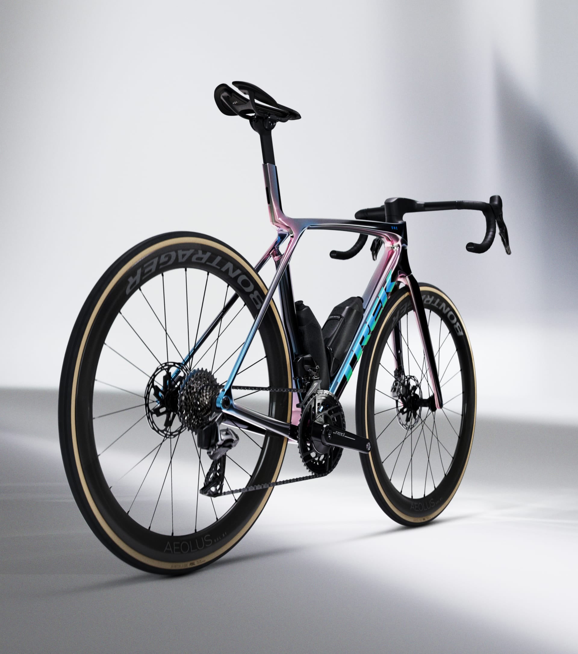 Madone Gen8（マドンGen8）斜め後方から撮影