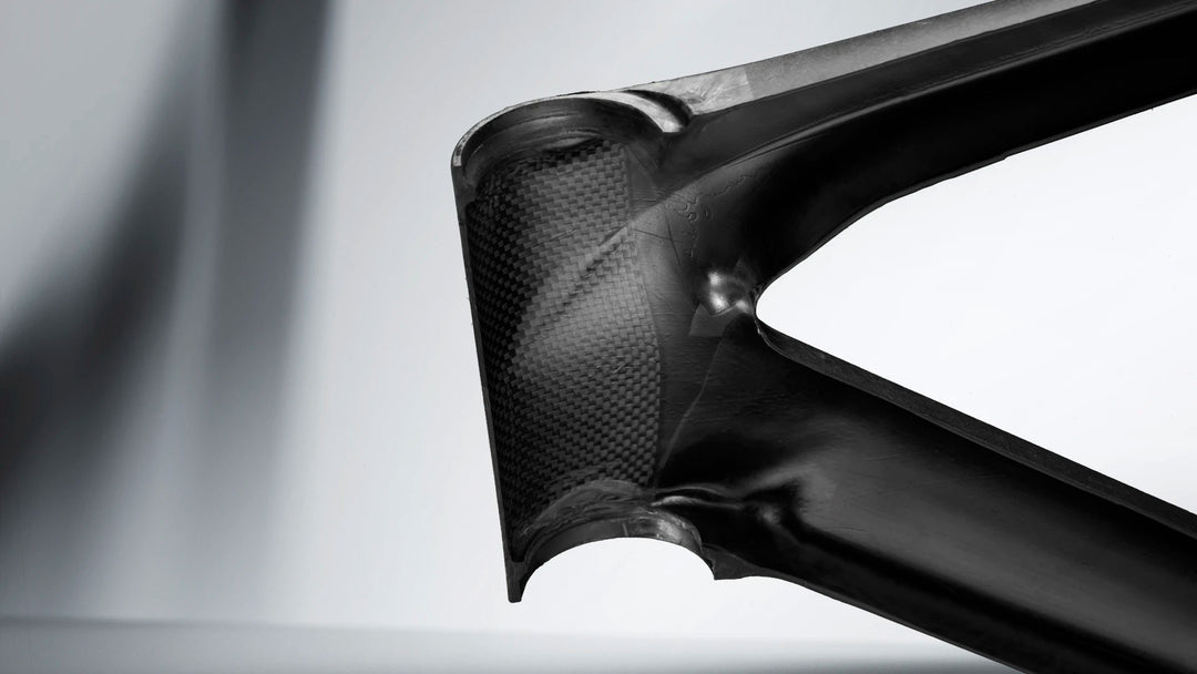 Madone（マドン）Gen8 OCLVカーボン900