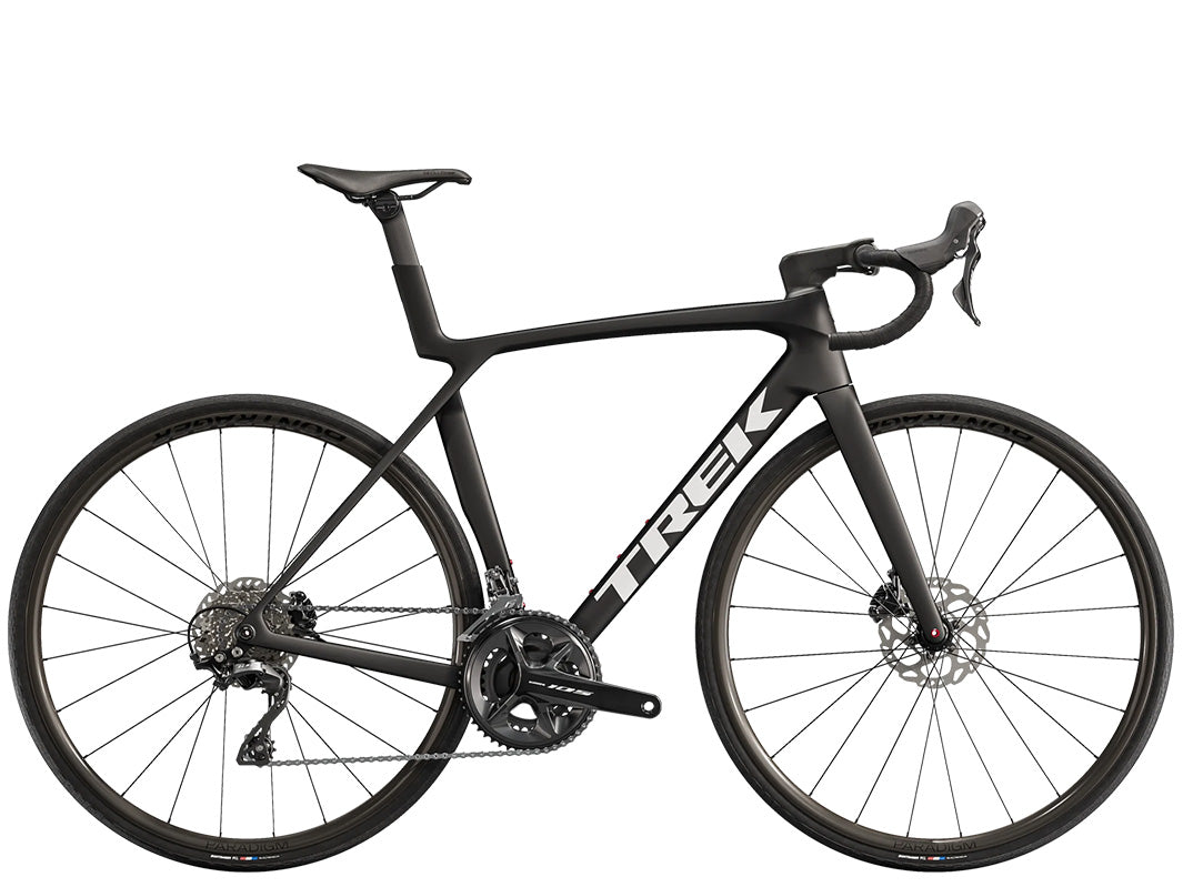 トレックマドンSL5 Gen8（Trek Madone SL5 Gen8）のブラックカラー（Matte Deep Smoke）
