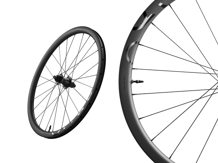 OQUO RP35 TEAM｜1465g軽量・35mmカーボンロードホイール