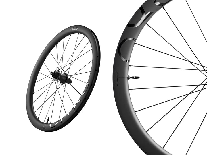 OQUO RP45 TEAM｜1425g軽量・45mmカーボンロードホイール