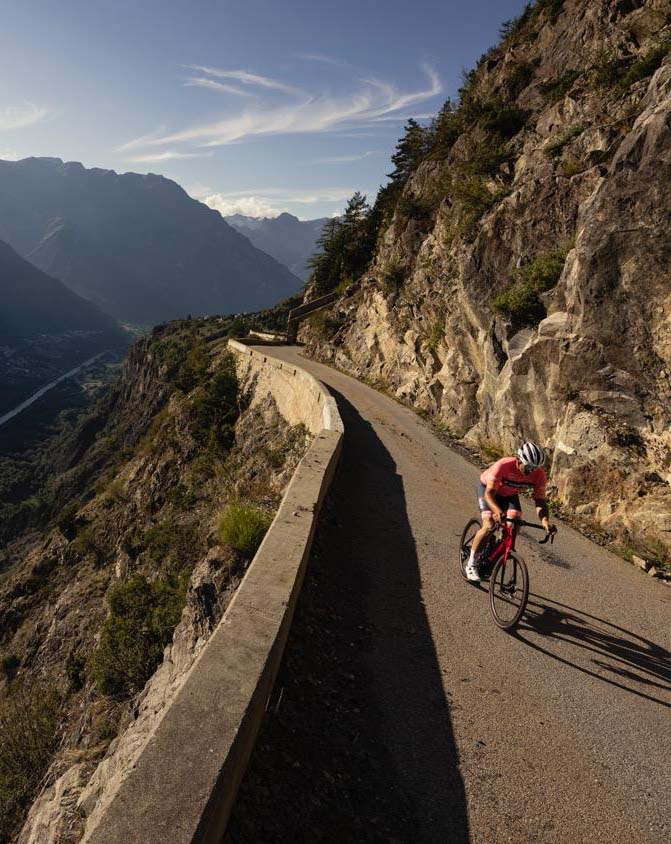 Domane+ SLR（ドマーネ+SLR）で長い激坂をサイクリング