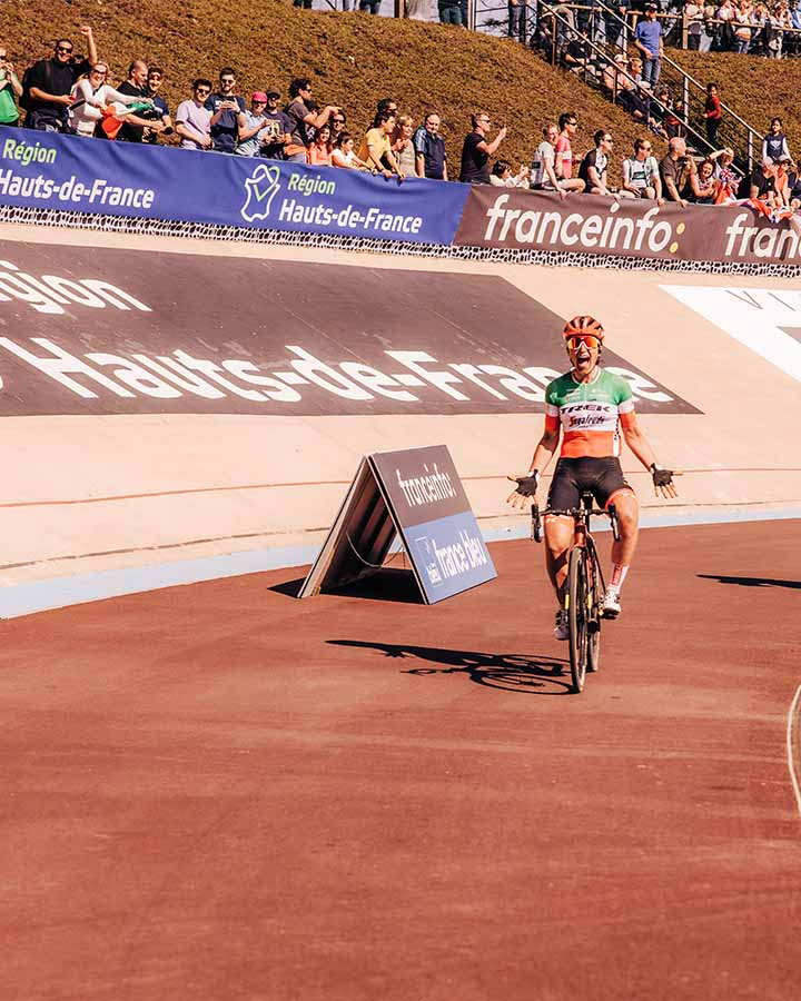 ドマーネSLR（Domane SLR）でパリルーベを勝利した瞬間