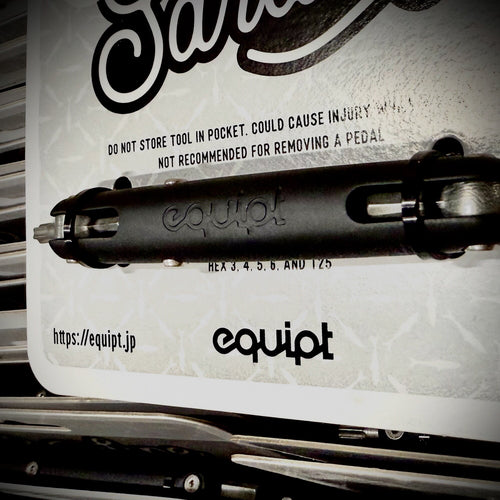 equipt サーディン（イクイプト）
Matto Black（マットブラック）