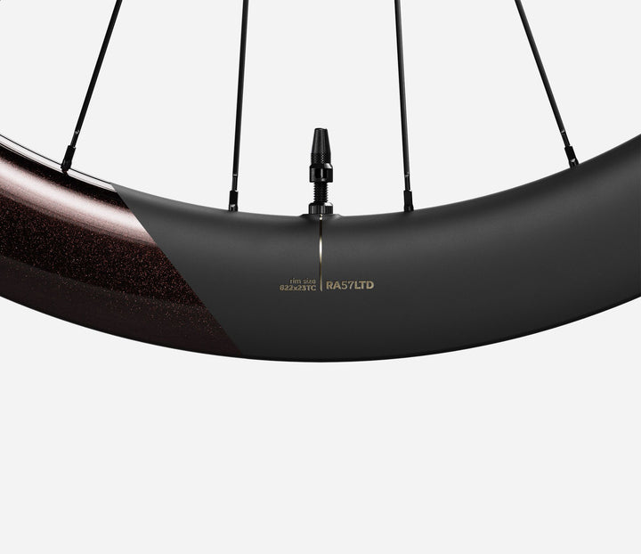 OQUO RA57 LTD｜万能なエアロ57mmで巡航も登り返しも速くするホイール