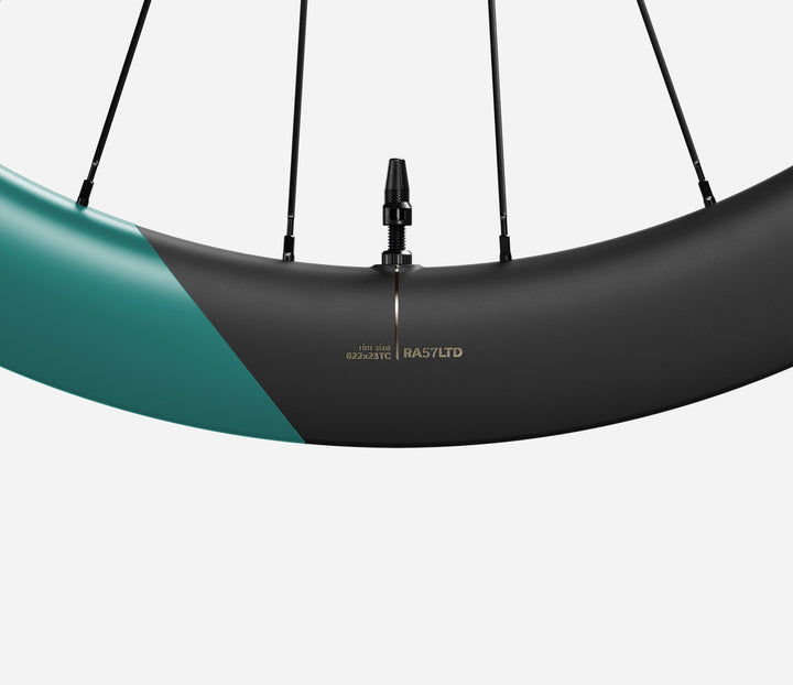 OQUO RA57 LTD｜万能なエアロ57mmで巡航も登り返しも速くするホイール