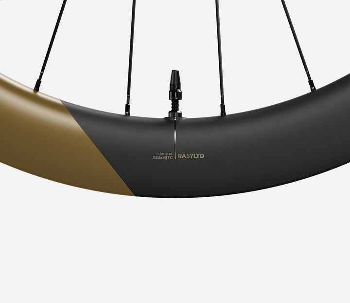 OQUO RA57 LTD｜万能なエアロ57mmで巡航も登り返しも速くするホイール