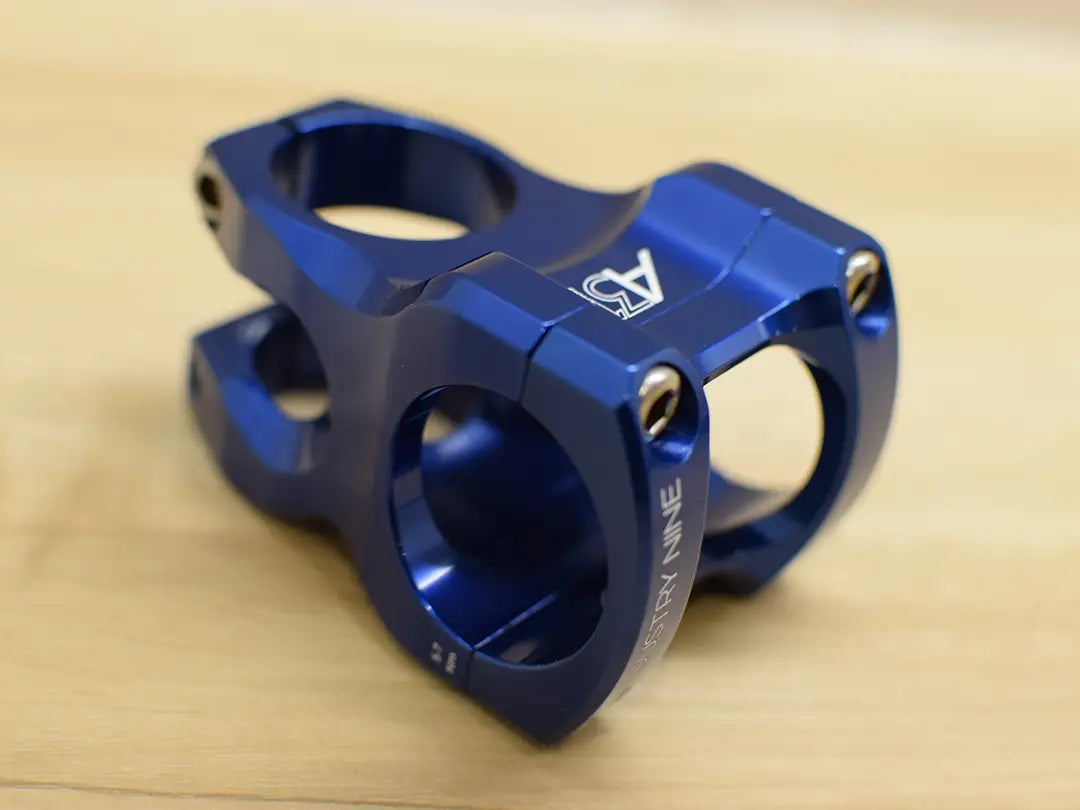 INDUSTRY NINE Mountain STEM A318（インダストリーナイン マウンテンステム）Blue （ブルー）