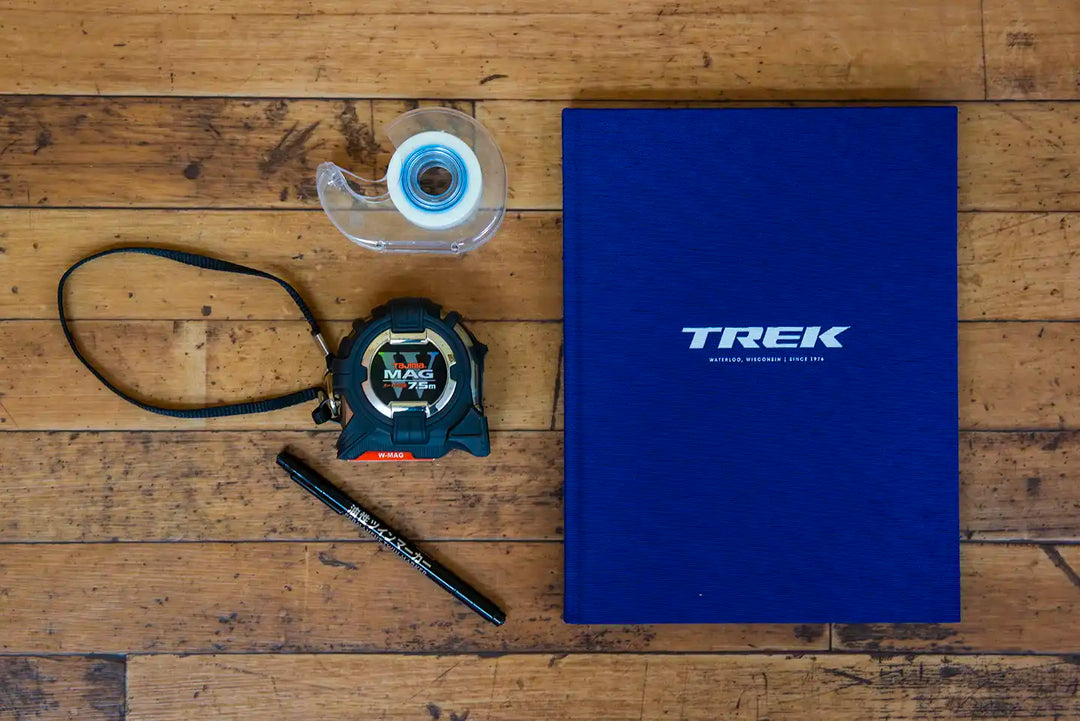 自宅で股下長を測定するのに必要となるグッズの一覧。