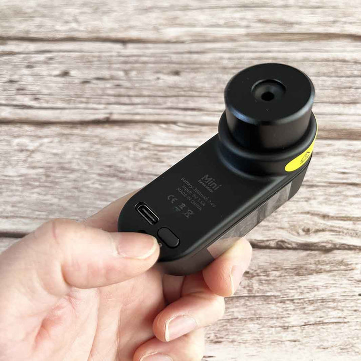 MagicCycling JIISO Mini Electric Bike Tire Pump（マジックサイクリング  JIISO ミニ電動ポンプ）