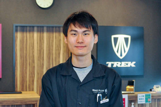 バイクプラス大宮店のスタッフ猪瀬のバストアップ画像