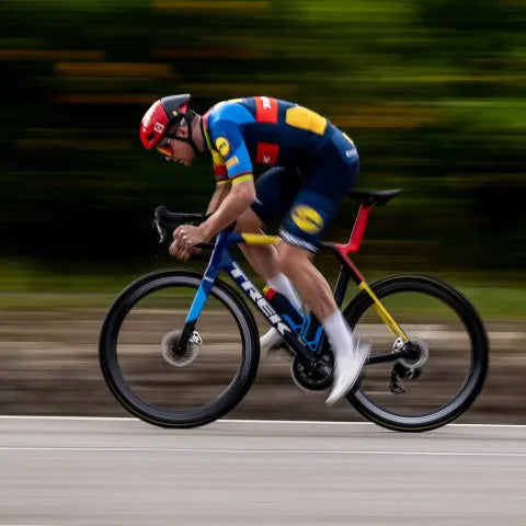 Madone Gen8 ライドイメージ