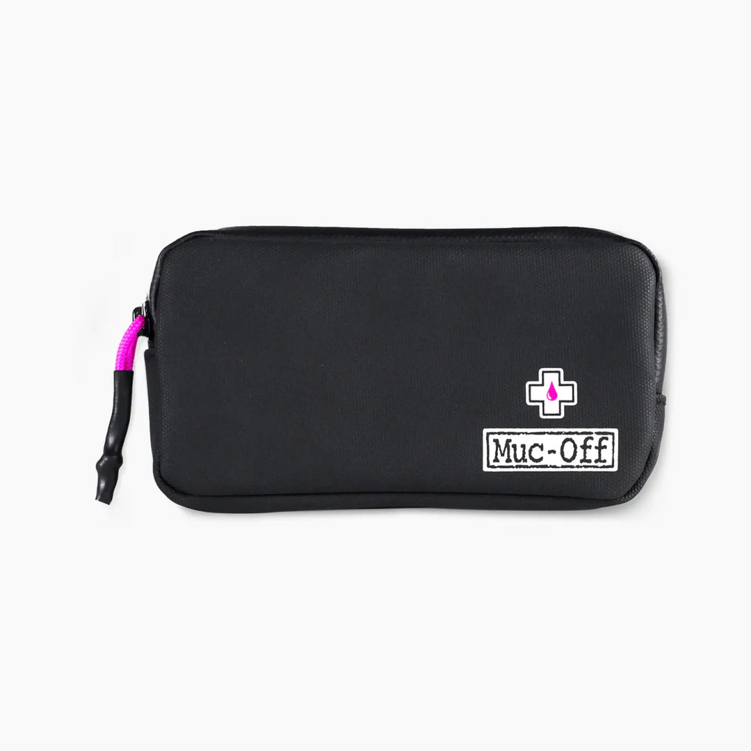 Rainproof Essentials Case - Black
正面