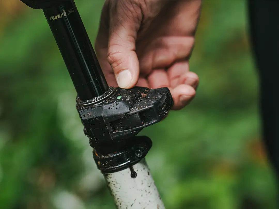 Rockshox Reverb AXS（ロックショックス リバーブ アクセス）B1 操作ボタン