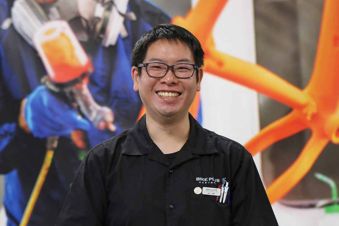 バイクプラス多摩センター店スタッフ金丸の顔写真