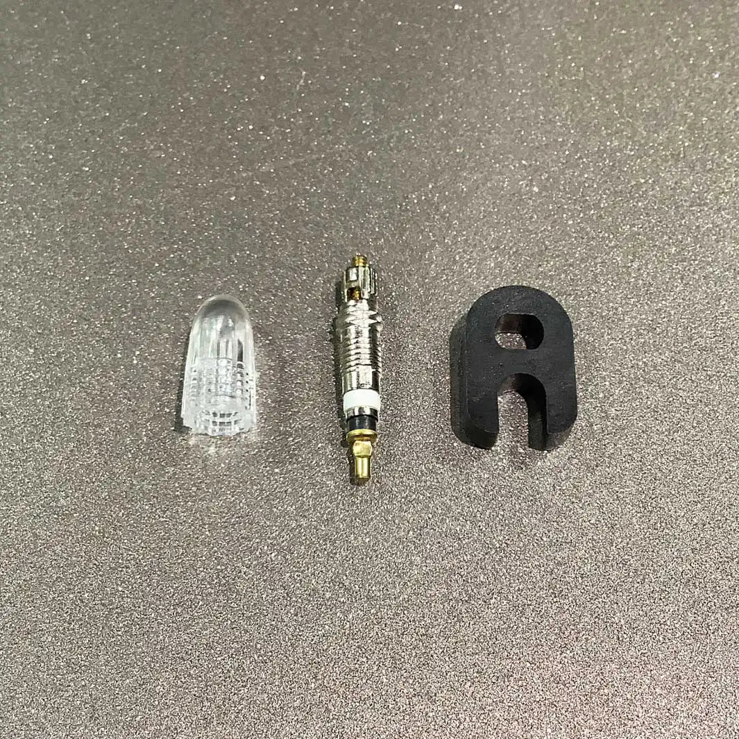 シュワルベ仏式バルブコアセットに含まれるもの