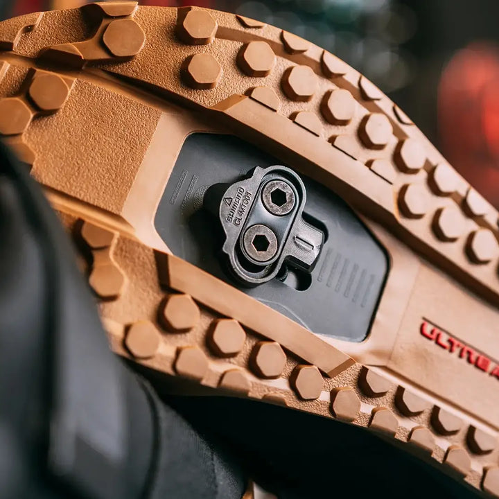 シマノのマルチエントリークリートCL-MT001をSPDシューズに取り付け