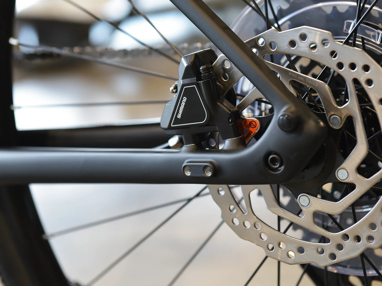 Trek FX Sport SL 4 2027年モデル カーボンクロスバイク