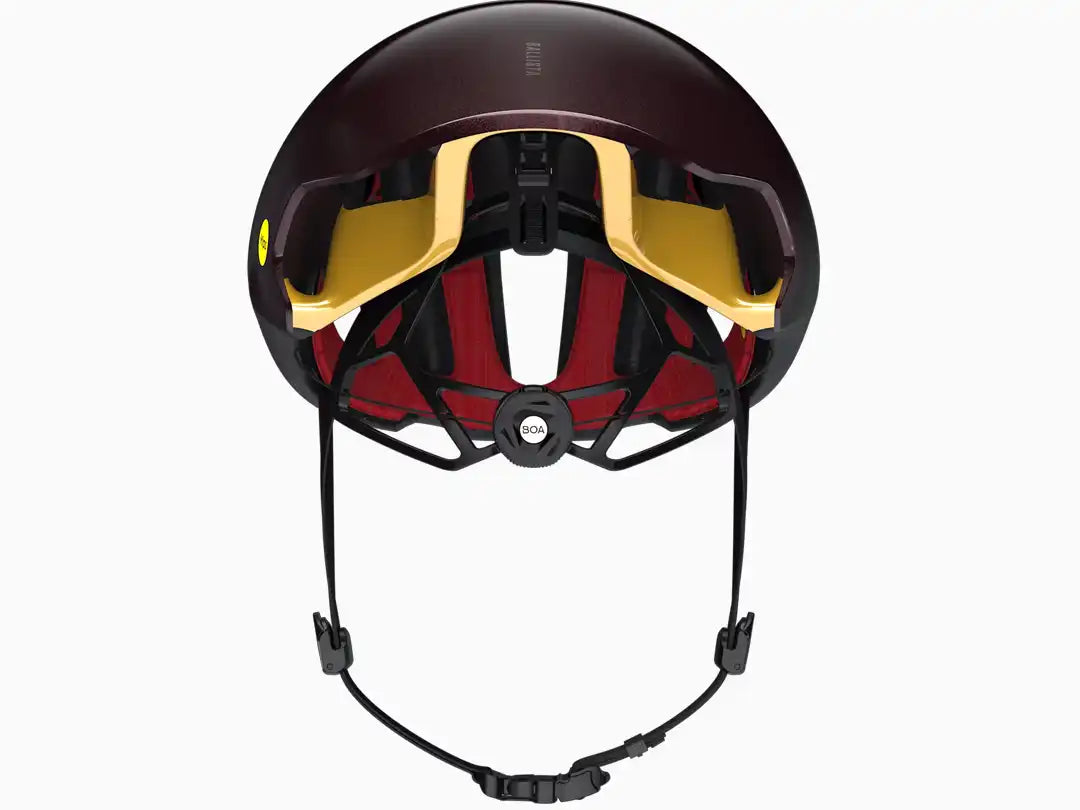 TREK Ballista MIPS Asiafitヘルメット カラー：Black/Red (dark) 真後ろから