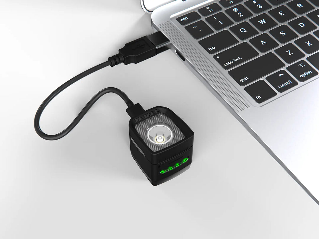 Trek Ion 100 R フロントライトをPCからUSB充電、コードはタイプC
