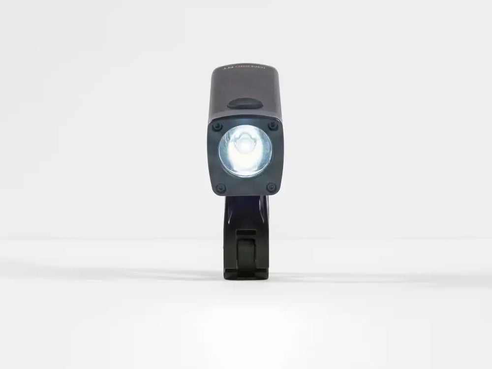 TREKのフロントライト Ion Pro RT 正面から