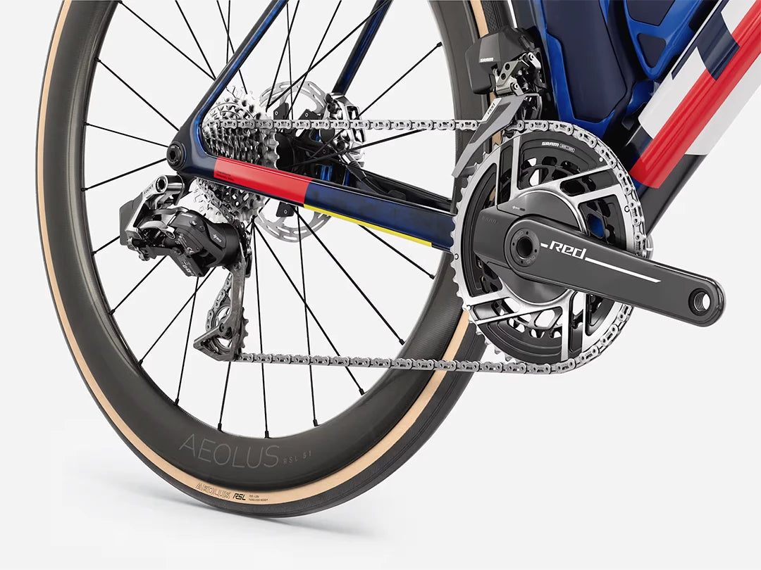 TREK Madone SLR 9 Gen8、Lidl-Trek Team Replica 2026　クランク周辺